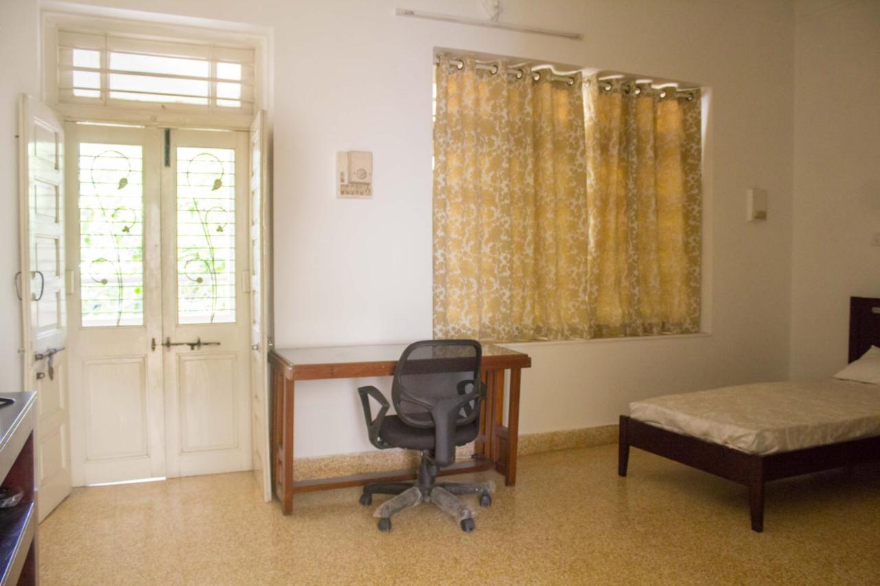 Srinekatan Heritage Villa Homestay Ahmedabad Exterior photo