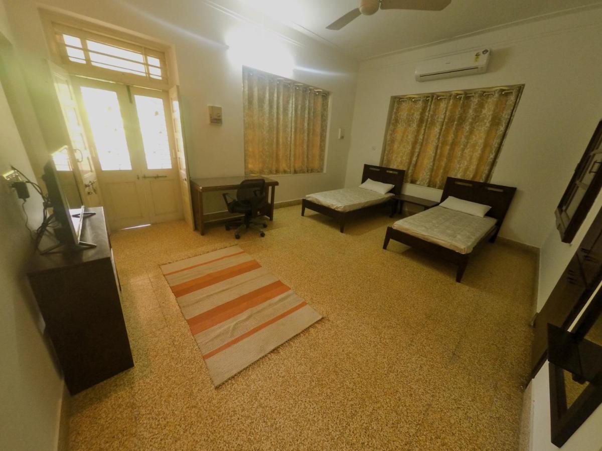 Srinekatan Heritage Villa Homestay Ahmedabad Exterior photo