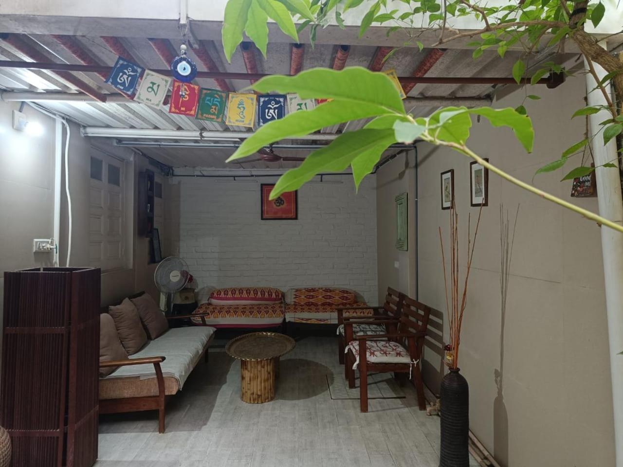 Srinekatan Heritage Villa Homestay Ahmedabad Exterior photo